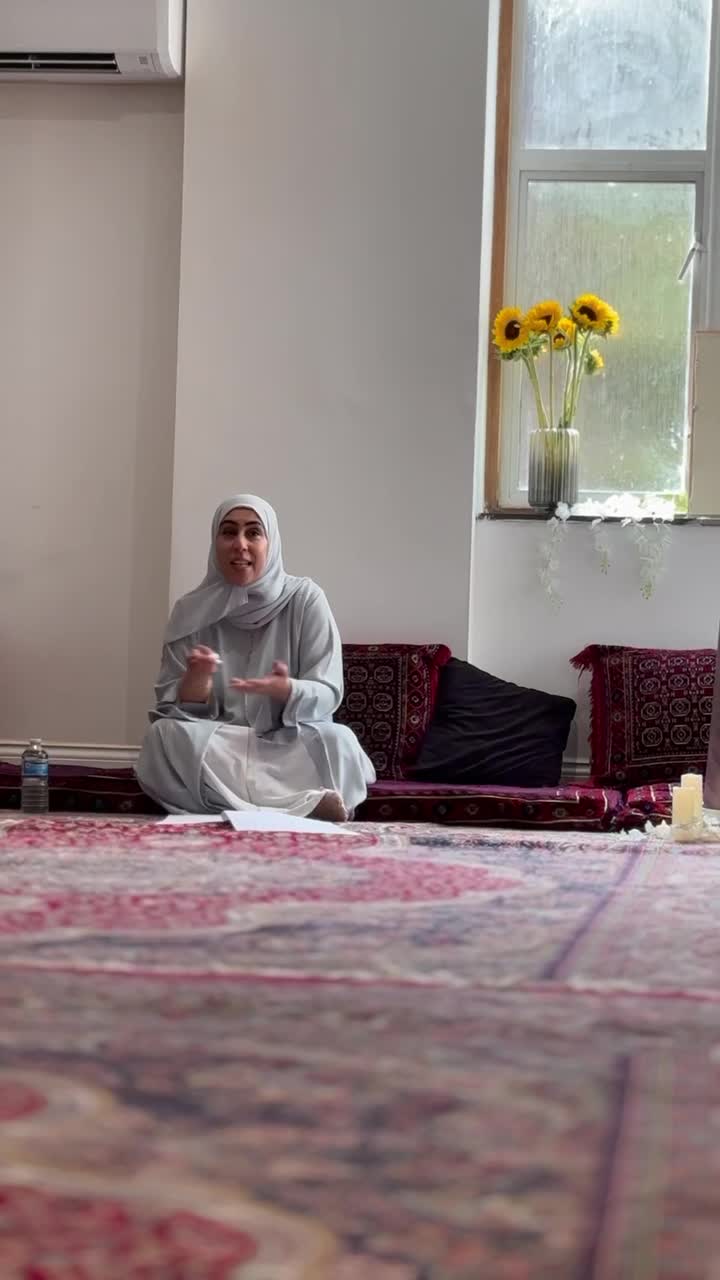 Sisters gathered at an Ahlulbayt Sisters session